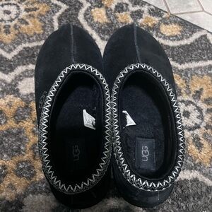 UGG Black Slippers with Stitch Detail